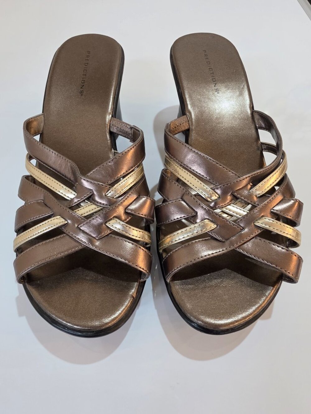 ✨ Stunning multi-strap metallic wedge slide sandals from Predictions Size 10 ✨